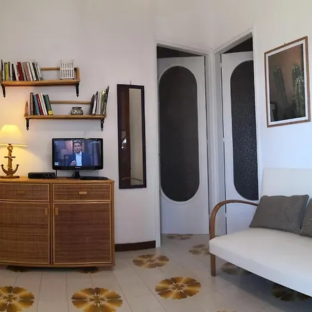 La Terrazza Sul Mare Di Teodora *