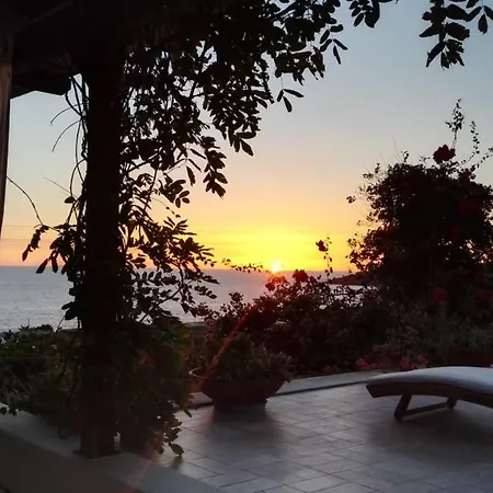 La Terrazza Sul Mare Di Teodora * Pantelleria